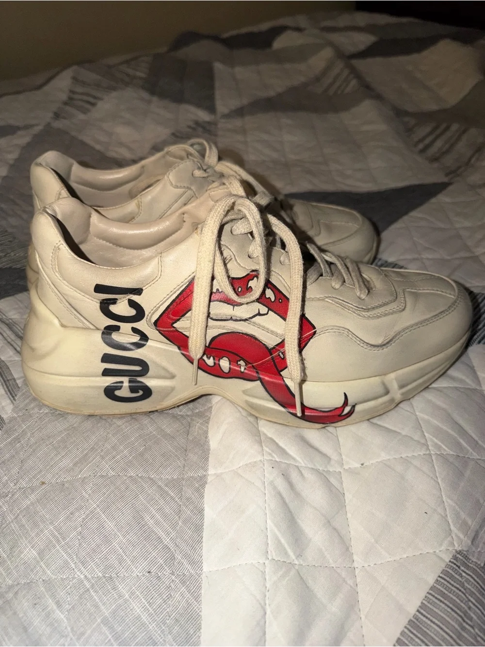 Gucci Cream Leather Sneaker with Red Lip Graphic